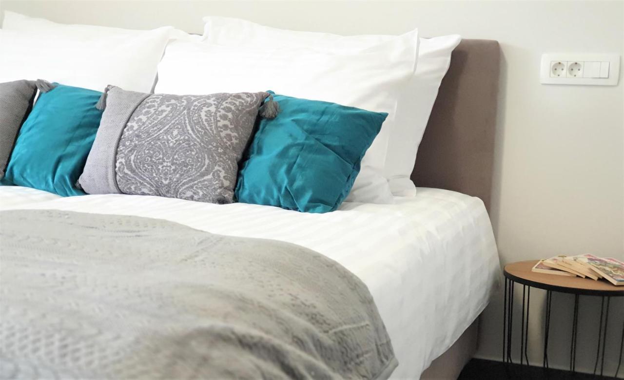 Smart Hostel Slavonski Brod Extérieur photo