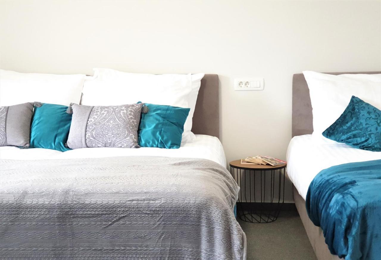 Smart Hostel Slavonski Brod Extérieur photo