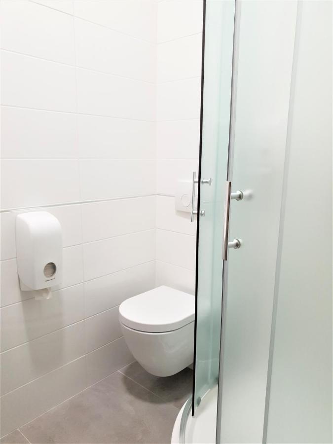 Smart Hostel Slavonski Brod Extérieur photo